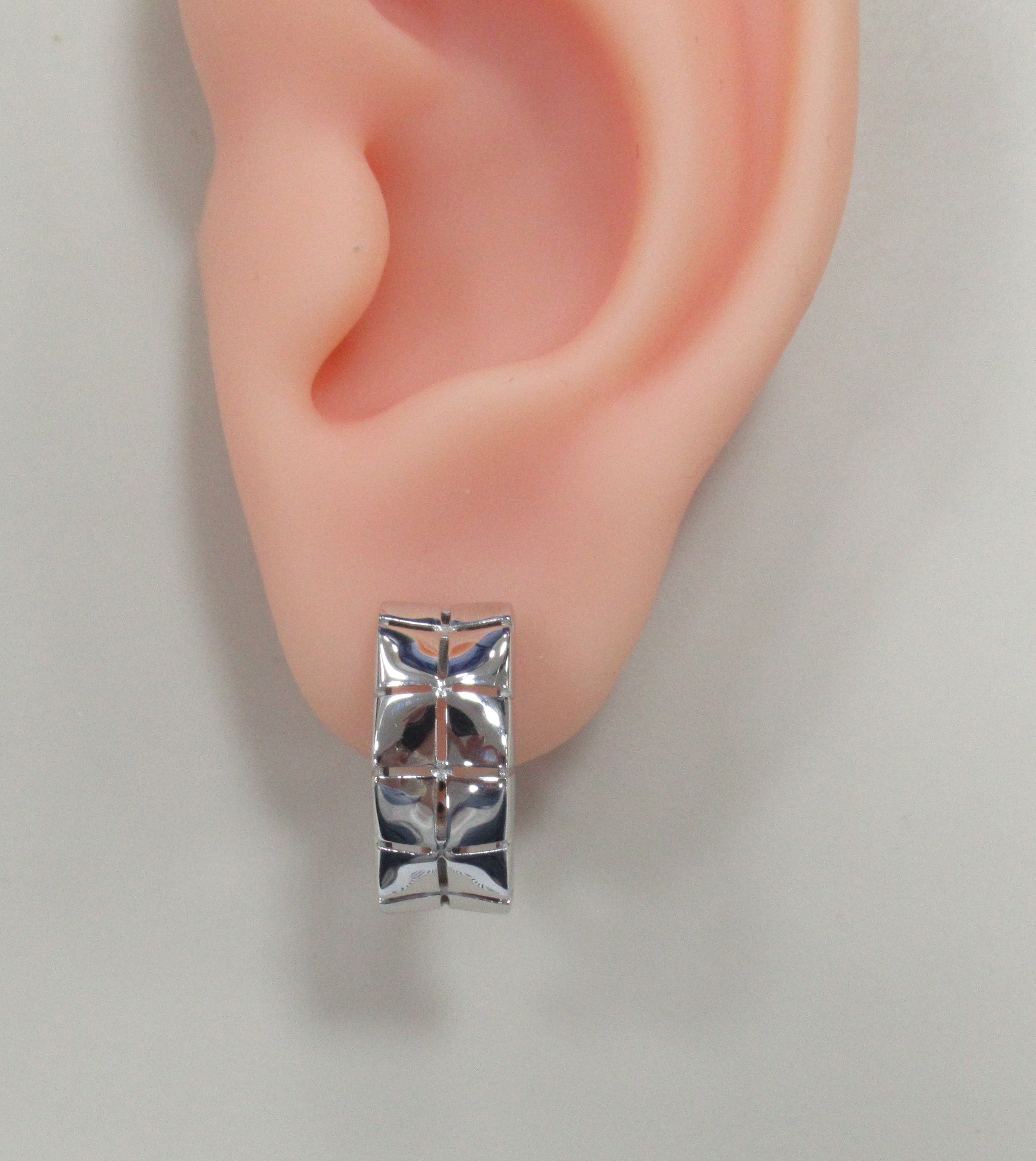 Серьги из белого золота